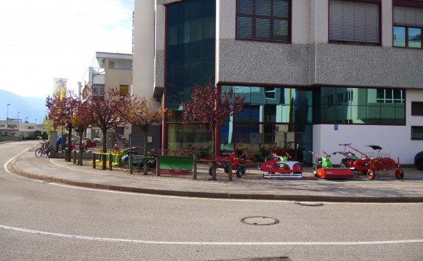 P1020328-615x461